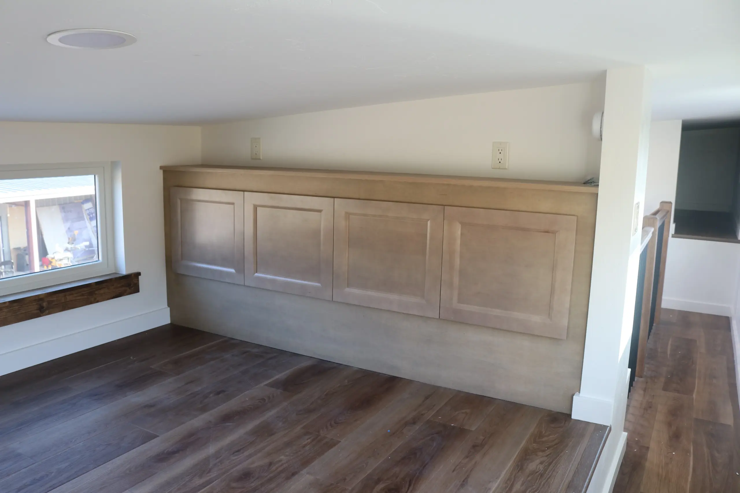 perpetua-emerald-ridge-headboard