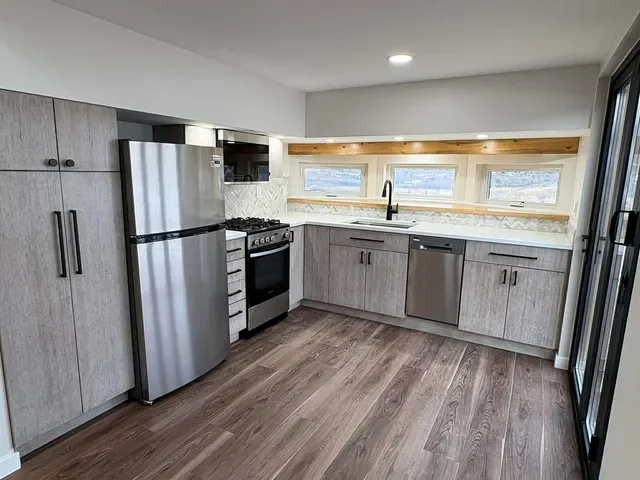 the-perpetua-modern-haven-kitchen